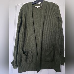 Haute‎ Monde Cardagain